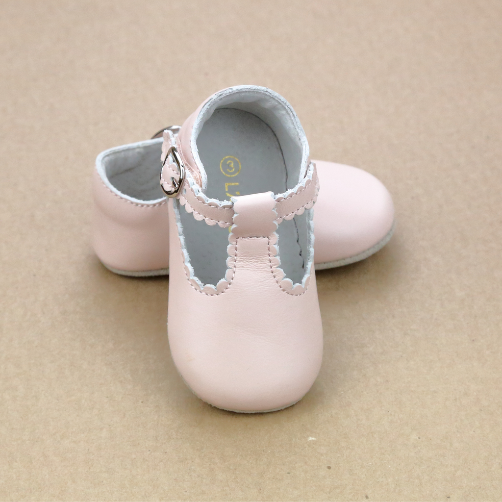 Elodie Infant Girls Scalloped Pink Napa Leather T-Strap Crib Mary Jane